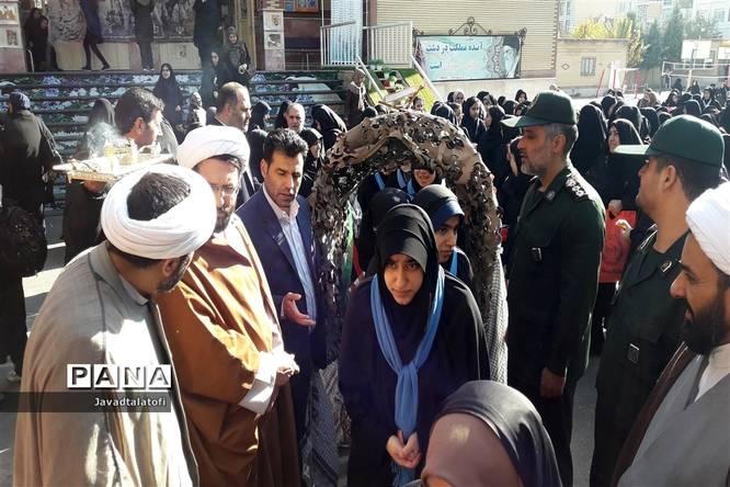 اعزام اولین گروه دانش آموزان دختر ناحیه دو شهرری به اردوی راهیان نور