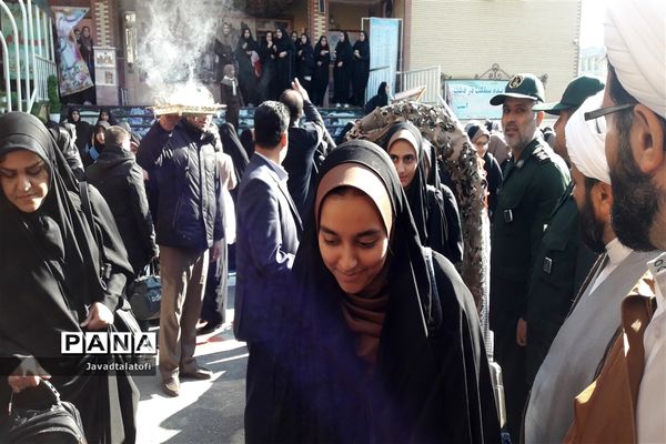 اعزام اولین گروه دانش آموزان دختر ناحیه دو شهرری  به اردوی راهیان نور