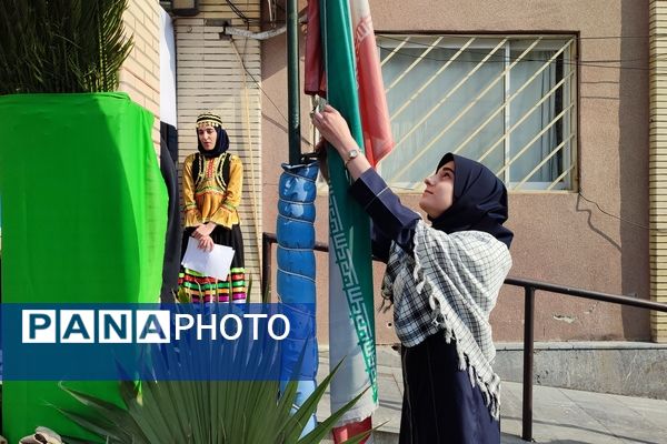 مانور استانی بازگشایی مدرسه در دبیرستان بهار آزادی قائمشهر