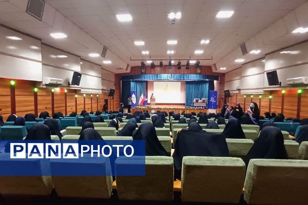 مراسم اختتامیه انجمن‌های اسلامی و معارفه مسئول جدید انجمن در ناحیه دو شهرری 