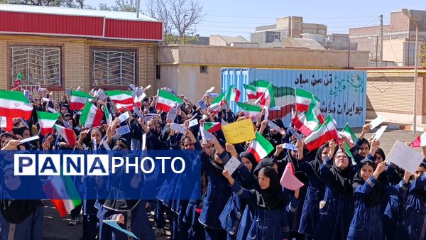 جشن عاطفه‌ها در ملکان؛ مهربانی به وقت مدرسه