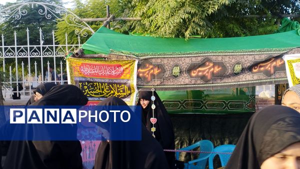 برپایی موکب بین راهی در مراسم پیاده روی جاماندگان اربعین شهرستان خلیل آباد 