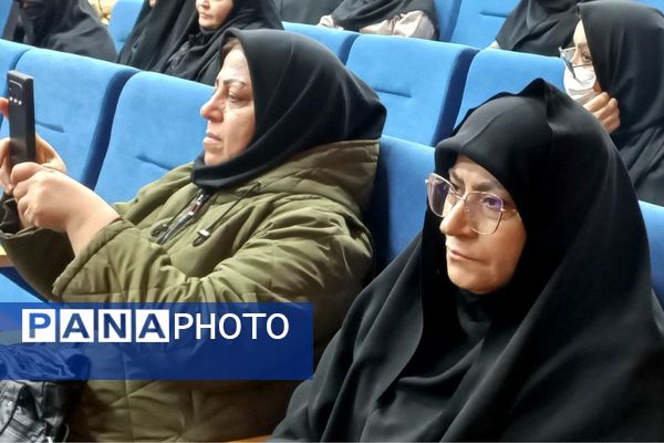 کارگاه مهارت افزایی و ترویج فرهنگ نماز ویژه معاونین پرورشی قرچک