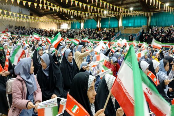 همایش دختران حاج قاسم در قم