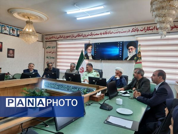 دیدار دانش آموزان پیشتاز با پرسنل نیروی انتظامی نیشابور