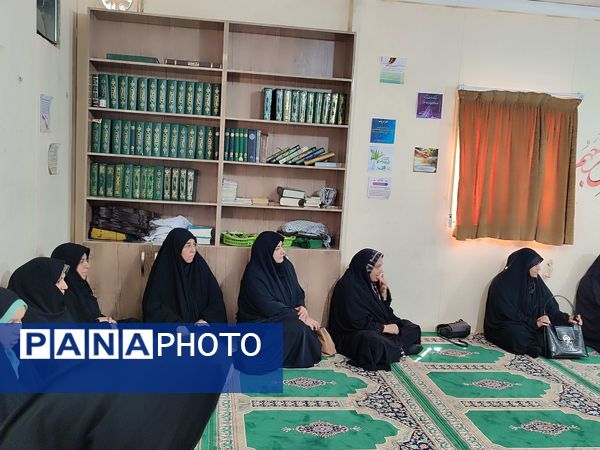 برگزاری جلسه آموزش خانواده در دبستان شاهد حاج تقی آقا بزرگ مشهد