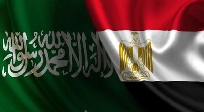 عربستان و مصر قرارداد همکاری نظامی امضا کردند