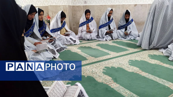 برگزاری هیئت انصارالمهدی (عج) در دبیرستان رضوان