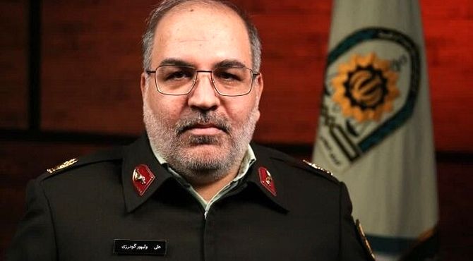 دستگیری باند سرقت مسلحانه طلا با دلارهای قلابی