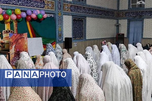 اعتکاف دختران آسمان با محوریت بصیرت نوجوان و حاج قاسم سلیمانی در باقرشهر 