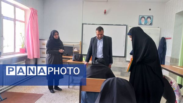 بازدید سرپرست اداره آموزش و پرورش استثنایی استان از روند برگزاری امتحانات نوبت دوم