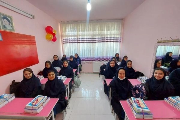 انضباط مؤثر باید ترکیبی از قاطعیت و همدلی باشد