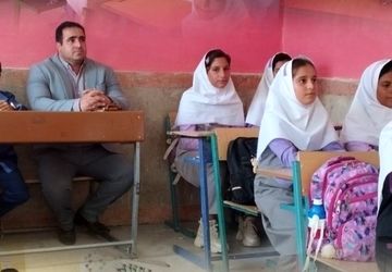 بازدید مدیر آموزش و پرورش نورآباد لرستان از مدارس شهید فکوری و شهید سالاری