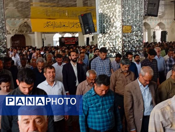 نماز جمعه‌ای با رنگ و بوی معلمی