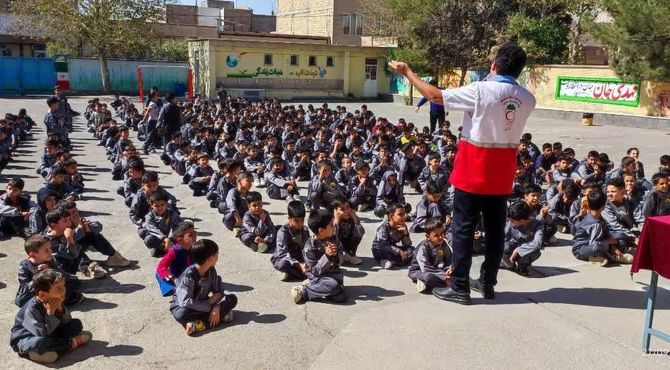 کارگاه آموزشی سلامت قلب در مدارس نیشابور برگزار شد