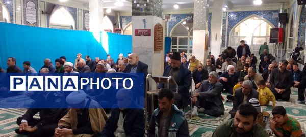 نماز جمعه میعادگاه عشق 