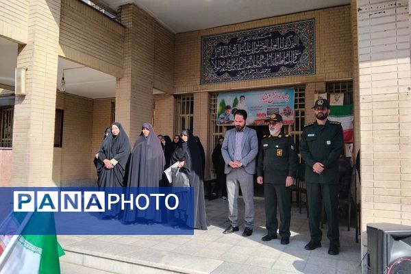 برگزاری جشن به مناسبت هفته دفاع مقدس و میلاد سیدالکریم در ناحیه یک شهرری 