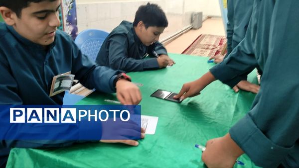 انتخابات شورای دانش‌آموزی در دبیرستان پسرانه امام حسین(ع) کاشمر