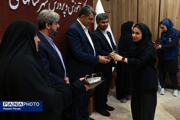 نشست صمیمی خبرنگاران پانا شهرستان‌های استان تهران با مدیرعامل خبرگزاری پانا