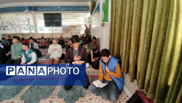 هیات هفتگی دانش‌آموزی در دبیرستان شاهد ابوذر غفاری نیشابور 