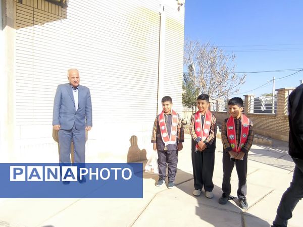 بازدید عوامل اجرایی دبستان شهید پسندیده از کتابخانه فدک فدافن