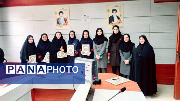 تقدیر از دانش‌آموزان برگزیده علمی‌پژوهشی در اداره آموزش و پرورش شهرستان ملارد