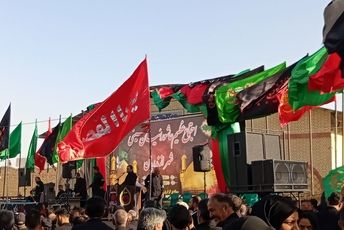 میثاق در سایه پرچم