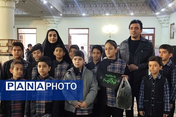 حضور دانش‌آموزان ناحیه دو شهرری در مراسم نوگلان فاطمی
