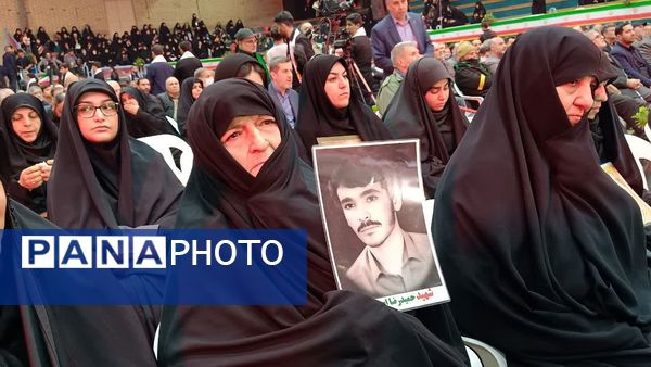 جلوه‌هایی از یادواره شهدای استان قم