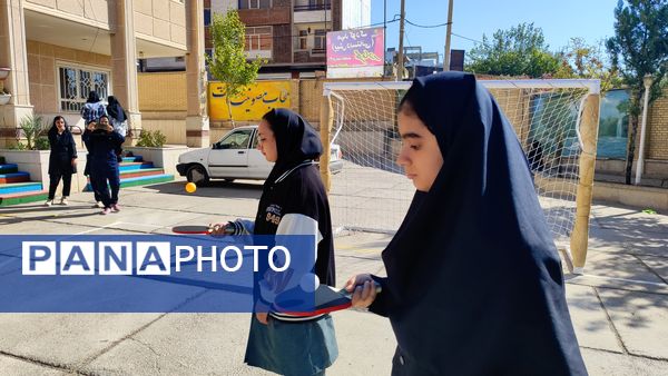 برگزاری المپیاد ورزشی به مناسبت هفته تربیت بدنی در مدرسه نمونه دولتی ۹ دی یاسوج