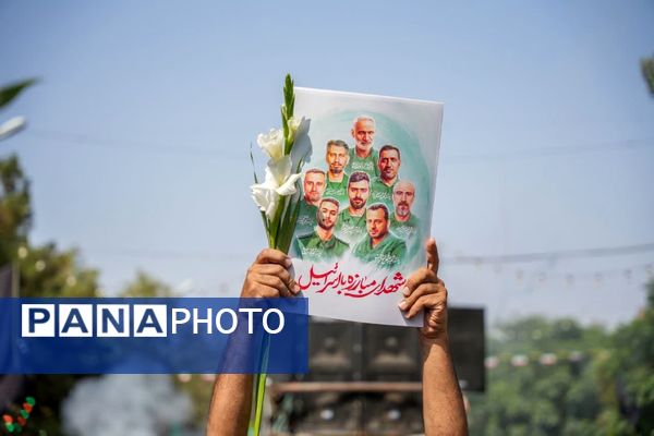تشییع با شکوه شهدای مقاومت در دارالمؤمنین کاشان