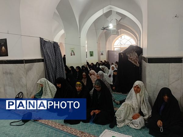 نماز جمعه در مسجد جامع شهرستان خلیل‌آباد