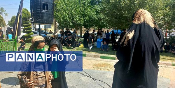 آیین سنتی «گل مالی» در روز عاشورا