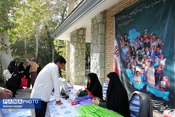 پذیرش دانش‌آموزان شرکت کننده در بیست و پنجمین کنگره ملی پرسش مهر