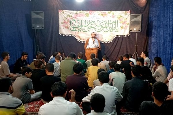 نقش آفرینی نوجوانان در خط ولایت جشن غدیر هیات دانش‌آموزی مسجد امام عصر (عج)