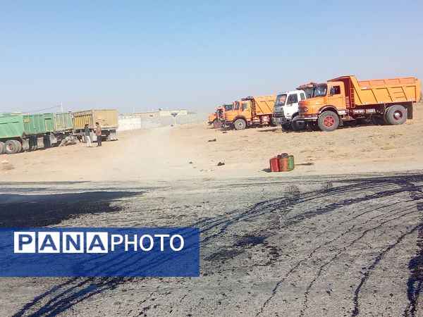 آغاز عملیات آسفالت ریزی در روستای درخت سنجد 