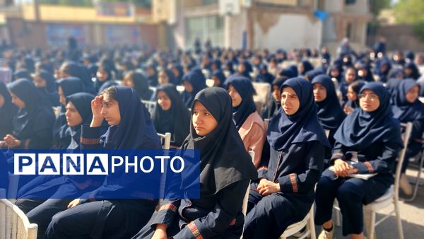 دهه کرامت و اختتامیه کارگروه کوثر در دبیرستان شهید فلاحی ناحیه یک کرج