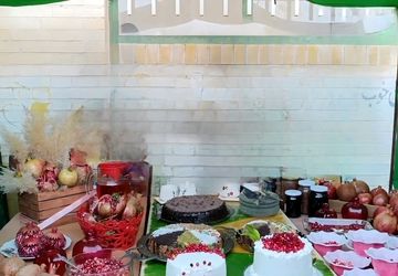 برگزاری جشن انار در مدرسه‌ فاطمه الزهرا(س) نیر یزد