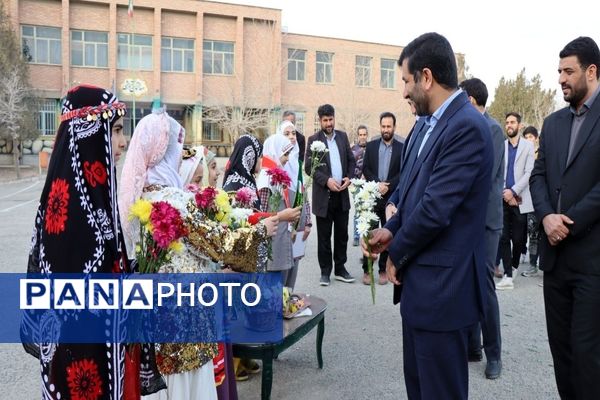 آیین روز درختکاری در هنرستان کشاورزی شهید باهنر پاکدشت 