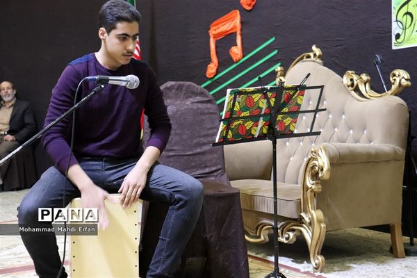 جشنواره موسیقی دانش‌آموزان آباده