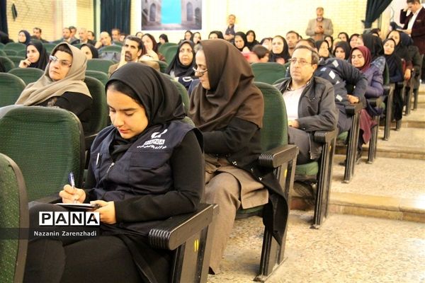 برگزاری نخستین کارگاه سخنوری و فن بیان ویژه مربیان پیشتاز در فارس