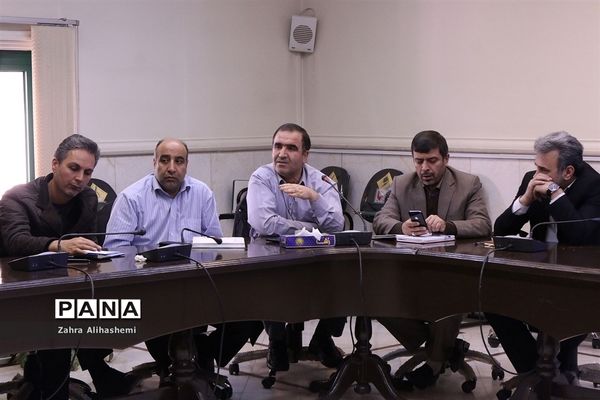 جلسه معاونان پرورشی مناطق نوزده گانه شهر تهران