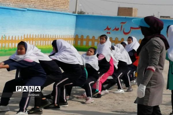 المپیاد ورزشی درون مدرسه‌ای درخاتم