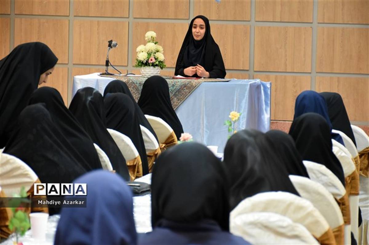 برگزاری انتخابات مجمع شورای دانش اموزی منطقه تبادکان