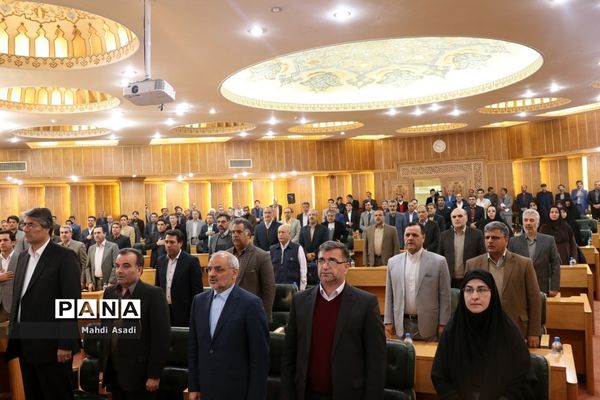 نشست صمیمانه وزیر آموزش و پرورش با جمعی از فرهنگیان خراسان رضوی