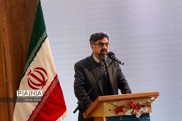 نشست صمیمانه وزیر آموزش و پرورش با جمعی از فرهنگیان خراسان رضوی