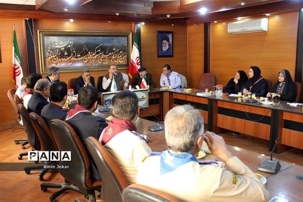 جلسه هم اندیشی سازمان دانش آموزی استان فارس