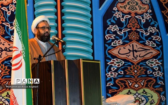 حجت الاسلام نخچی: باید در آموزش و پرورش حق دانش آموزان را  ادا  کنیم