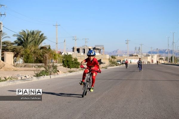 برگزاری اولین دوره المپیاد دوچرخه سواری دانش آموزی در  شهرستان خنج