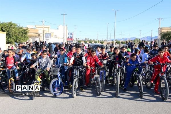 برگزاری اولین دوره المپیاد دوچرخه سواری دانش آموزی در  شهرستان خنج
